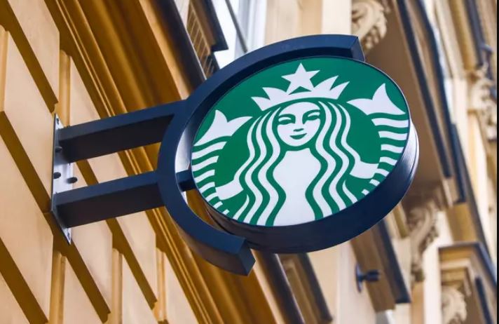 'Awkward' tipping system leaves Starbucks employees feeling uncomfortable 5