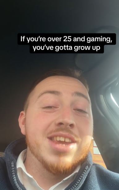 Man claims gamers over 25 need to 'grow up' and Internet divided 2