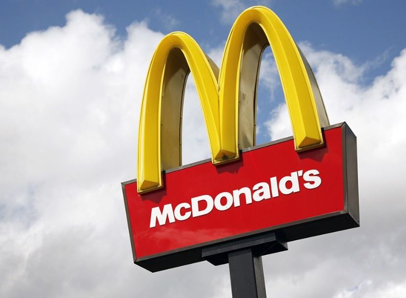 School teacher furious after receiving McDonald's delivery with insulting message 4
