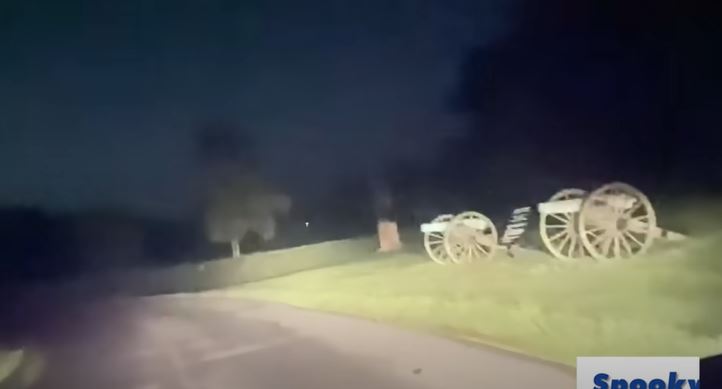 Man stunned after captured 'ghost soldiers' running across road at Gettysburg 1