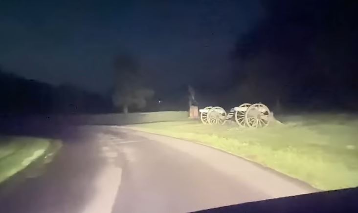 Man stunned after captured 'ghost soldiers' running across road at Gettysburg 4