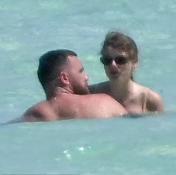 Taylor Swift spotted sharing passionate kiss with Travis Kelce during romantic getaway 2