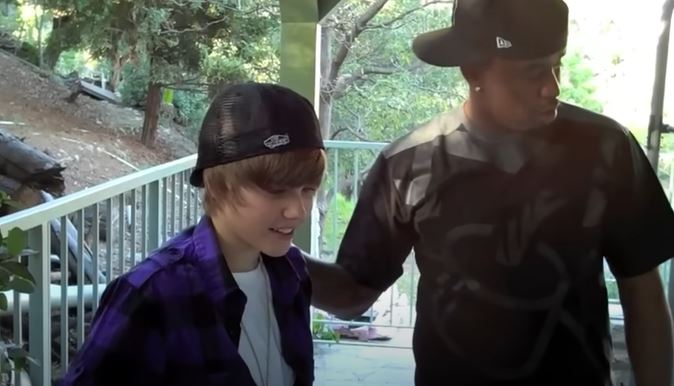Video showing ‘Diddy’ appearing with 15-year-old Justin Bieber leaves viewers creeped out 2