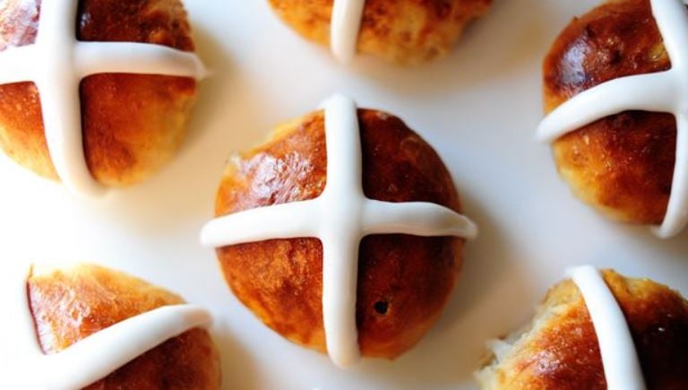 Why hot cross buns are eaten on Good Friday 4