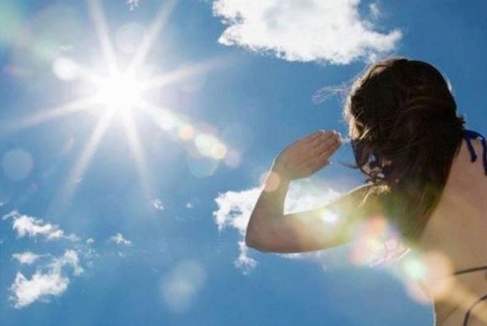 Woman reveals permanent vision loss after looking at sola eclipse just 10 seconds 5