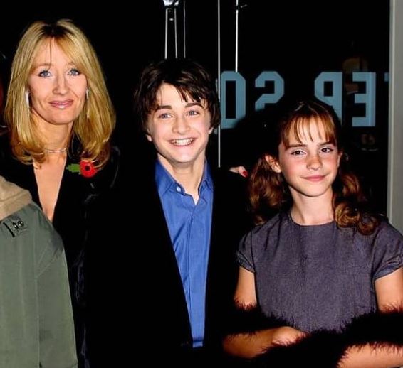  Harry Potter author, JK Rowling, claims Daniel Radcliffe and Emma Watson can ‘save their apologies 4