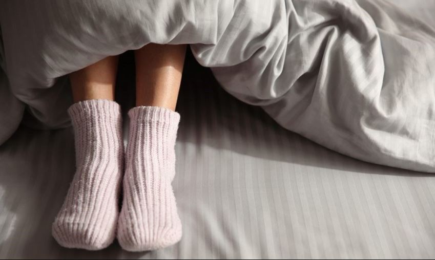 Why do Japanese people wear socks when they sleep 5