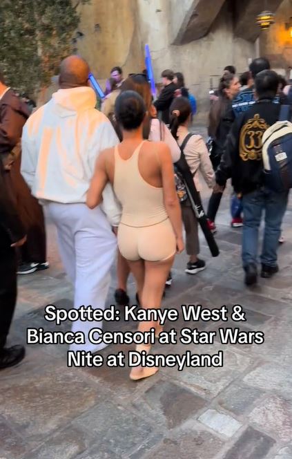 Disneyland criticized after allowing Kanye West's Wife, Bianca Censori to go barefoot at the theme park 4