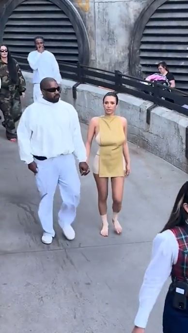 Disneyland criticized after allowing Kanye West's Wife, Bianca Censori to go barefoot at the theme park 7