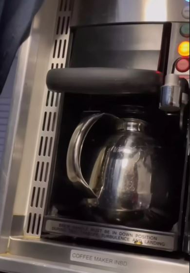  Why you should never order tea and coffee on airplanes 2