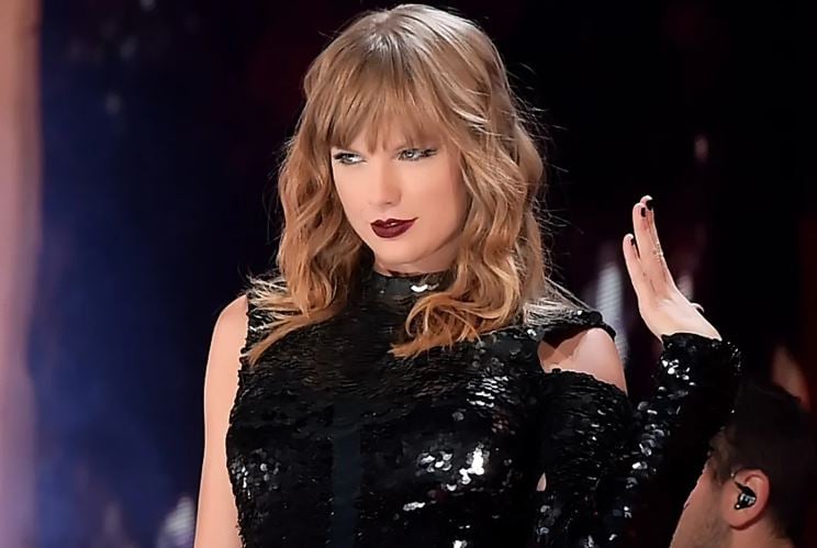 Taylor Swift superfan reveals everything inside after being invited into her $50M NYC home 6
