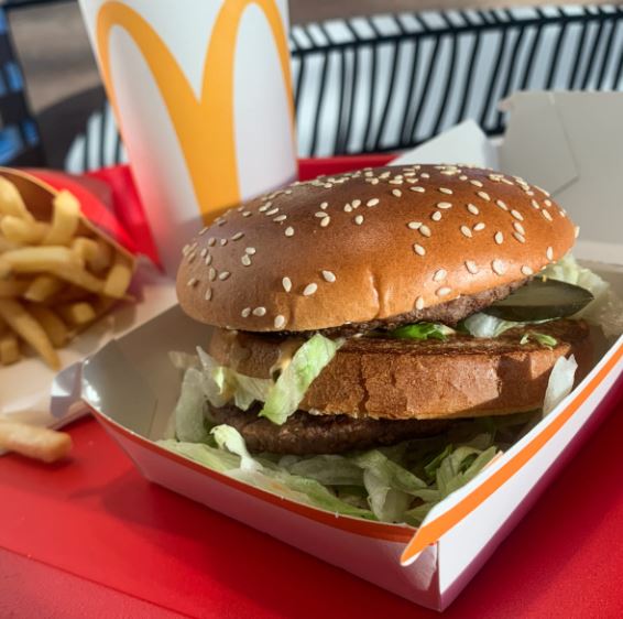 Tiktoker leaves McDonald's Big Mac out for a year: No mold, still green lettuce 2