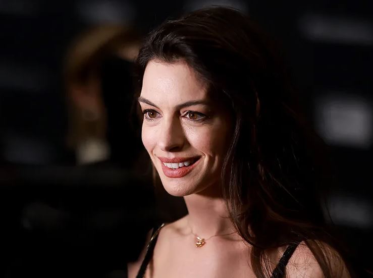 Anne Hathaway recalls chemistry test that required kissing 10 men to find prospective co-stars 4