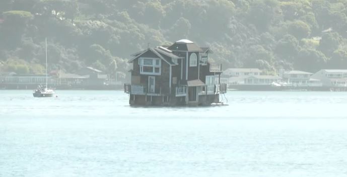 House is last of the evicted community from Redwood City Marina's Docktown. Image Credits: NBC Bay Area/Youtube