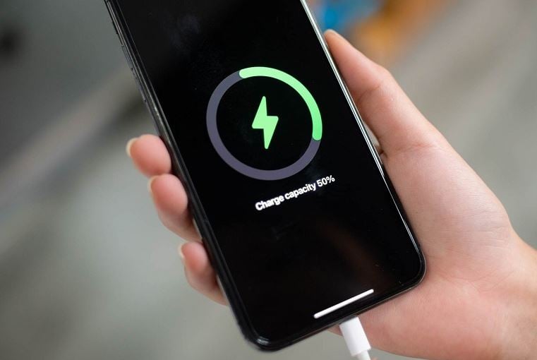 People are just discovering simple adjustments to improve Iphone battery life 5