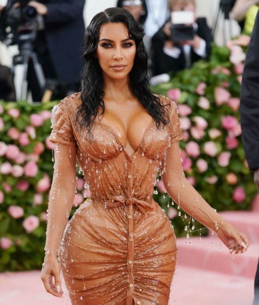 At the 2019 Met Gala, she wore a tight Thierry Mugler dress with an incredibly thin waist. Image Credits: Getty