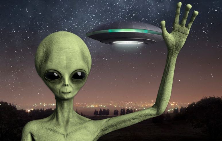 Top scientist reveals how and when wen we'll likely hear from aliens 5