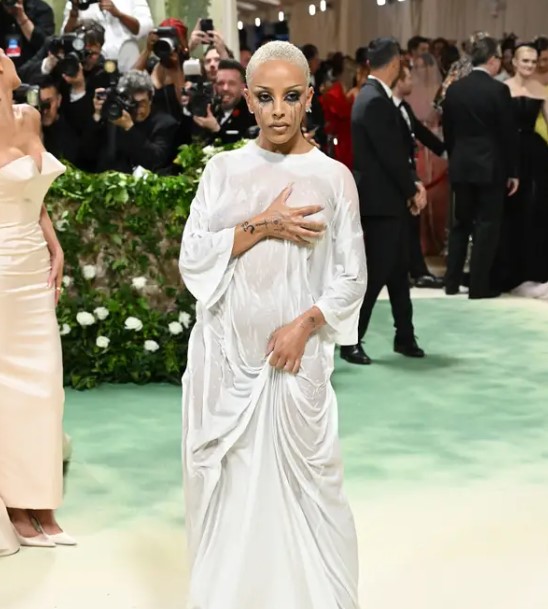 Fashion expert defends Doja Cat's controversial outfit. Image Credits: Getty