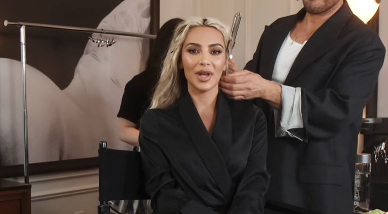  Kim Kardashian struggles to breathe in controversial Met Gala look 3