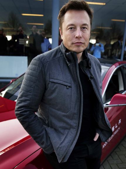 Elon Musk breaks silence after two years Snoop Dogg's request for a free Tesla  6