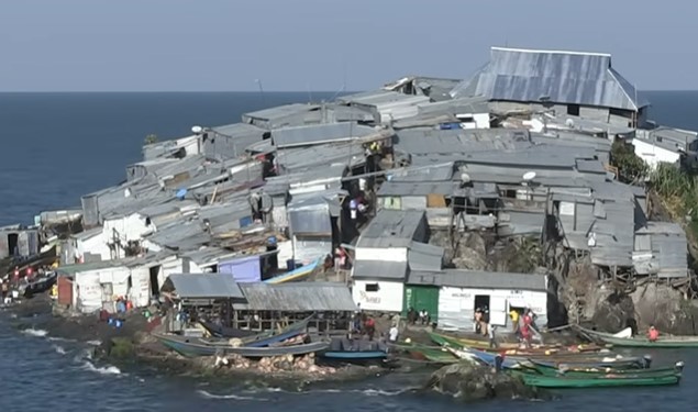 Migingo Island, on Africa's Lake Victoria, hosts over 500 residents in a space half the size of a soccer field. Image Credits: AFP News Agency