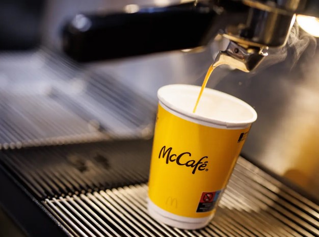 Worker reveals why you should think twice before ordering from McDonald's McCafe machines 5