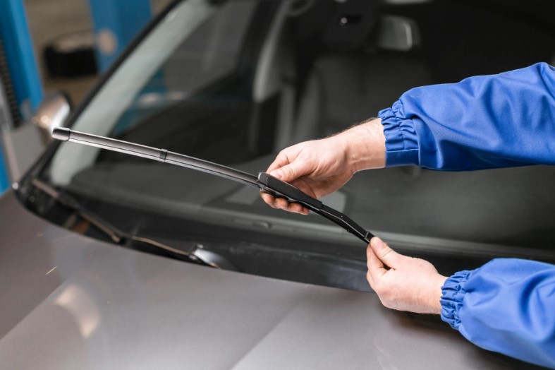People are just spotting the hidden button to fix wiper blades  5