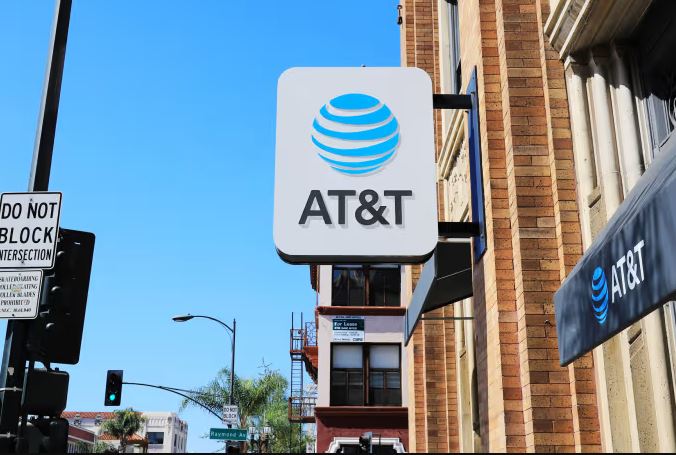 People are just discovering what AT&T stands for amid mass network crash 4