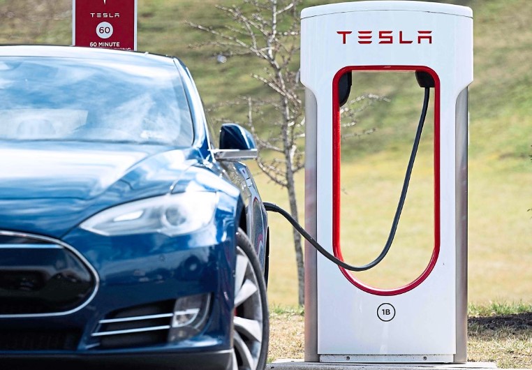 Tesla owner shares incrediblylow electricity bill over 12 months  4
