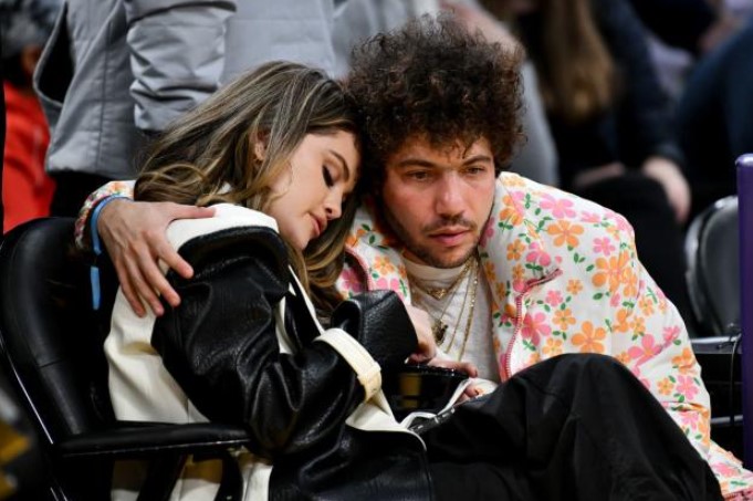 Selena Gomez opens up about fans criticizing her relationship with Benny Blanco 6
