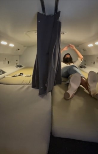 People are just realizing why you never see secret hidden rooms on long-haul flights 7