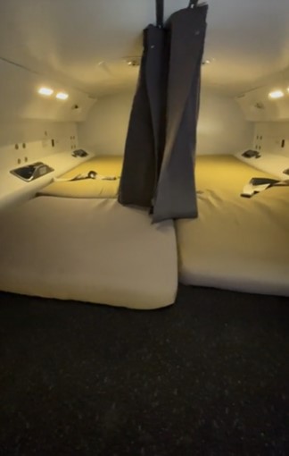 People are just realizing why you never see secret hidden rooms on long-haul flights 8