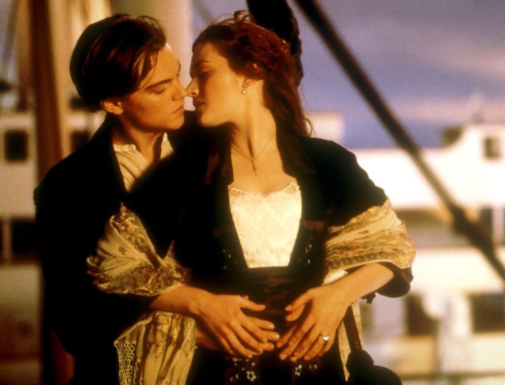 Kate Winslet opens up about the iconic Titanic kiss with Leonardo DiCaprio 6