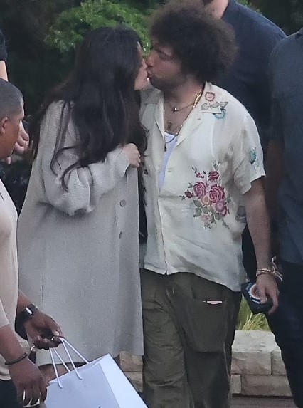 Selena Gomez spots sharing a kiss with boyfriend Benny Blanco during their date 2