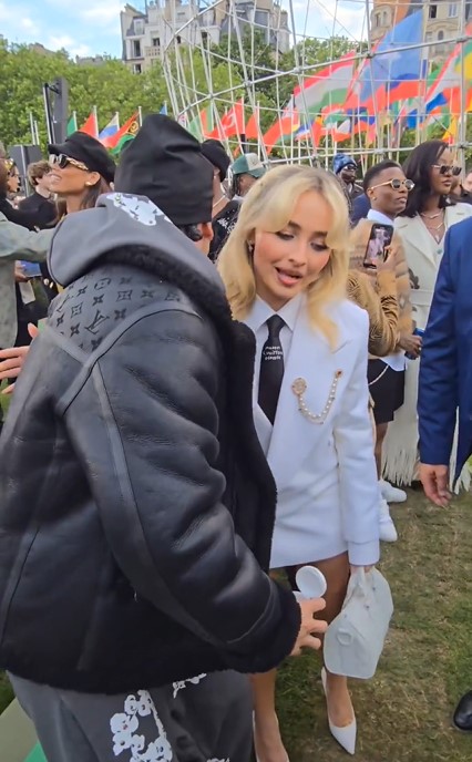Sabrina Carpenter's awkward interaction with Rapper Central Cee sparks hysteria 4