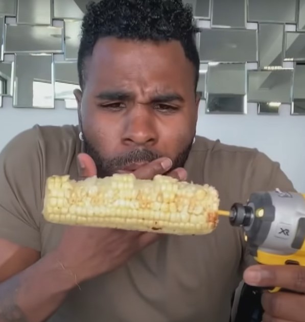 This isn't Derulo's first dental mishap; he previously 'broke' a tooth during a poolside stunt. Image Credits:  @Jason Derulo/TikTok