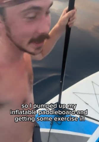 Sailor films his adventure across the Pacific Ocean in a sailboat  4
