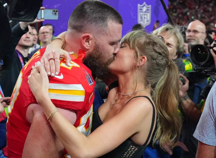  Travis Kelce opens up about romance with Taylor Swift 4