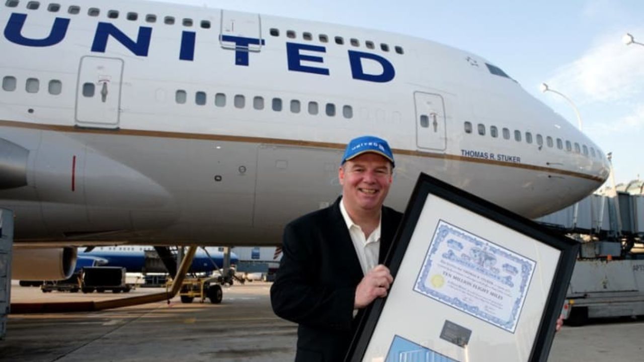 Man who became 'the King of the Air' with a lifetime pass from United Airlines 1